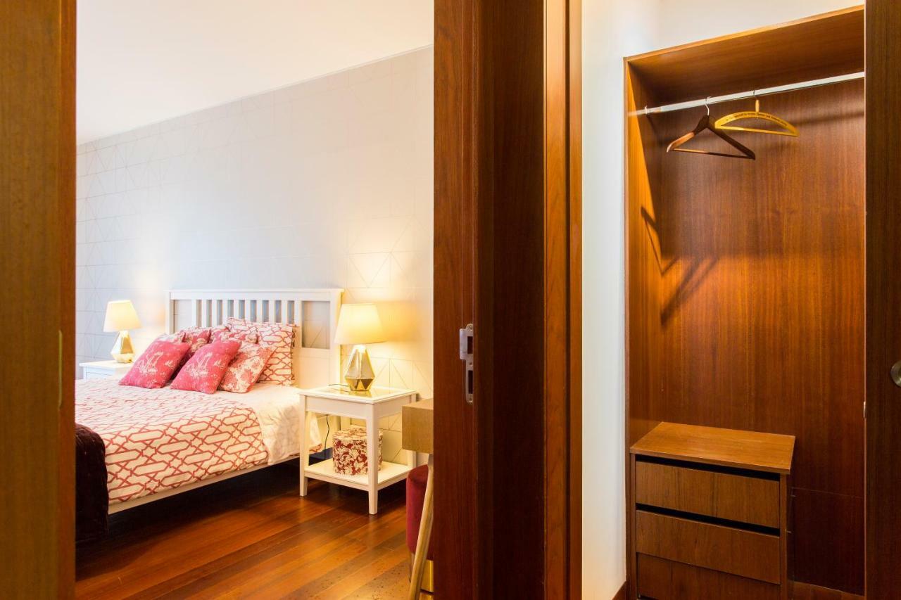 Charming 2-Bedroom Apartment In The City Centre Lisbon Bagian luar foto